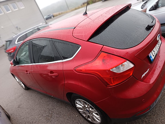 Ford Focus 10 of 13