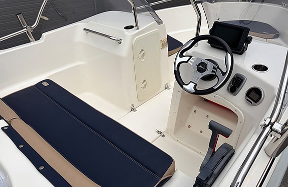 2010 Yamarin 47 TC m/Yamaha F60 + Garmin 7'' 10 of 16