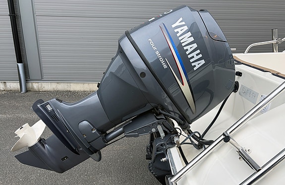 2010 Yamarin 47 TC m/Yamaha F60 + Garmin 7'' 9 of 16