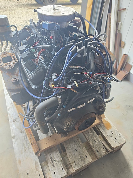 Mercruiser 260 v8 3 of 5