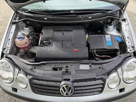 Volkswagen Polo 14 of 14