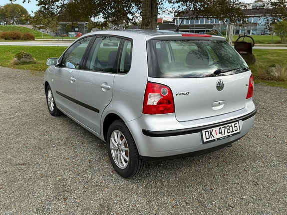 Volkswagen Polo 2 of 14