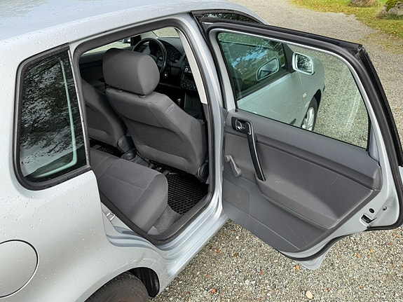 Volkswagen Polo 9 of 14