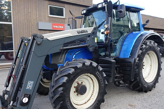 Valtra N142 Versu m/Twin Track 4 of 11