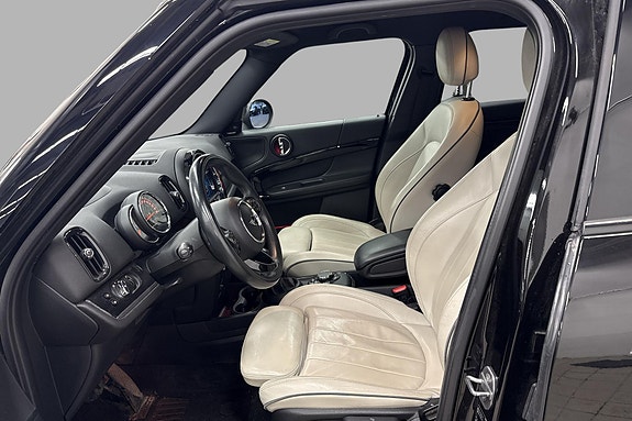 MINI Countryman Cooper SE 11 of 28
