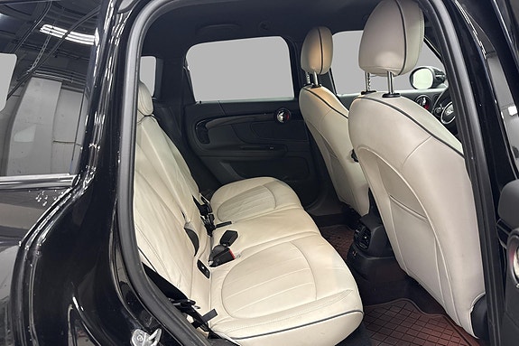 MINI Countryman Cooper SE 17 of 28