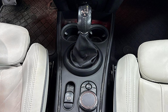 MINI Countryman Cooper SE 24 of 28