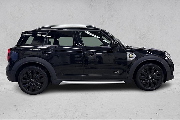MINI Countryman Cooper SE 6 of 28
