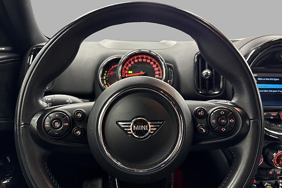 MINI Countryman Cooper SE 12 of 28