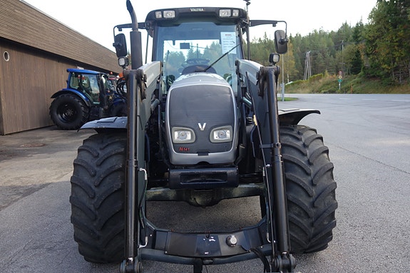 Valtra N141 Adv. 3 of 11