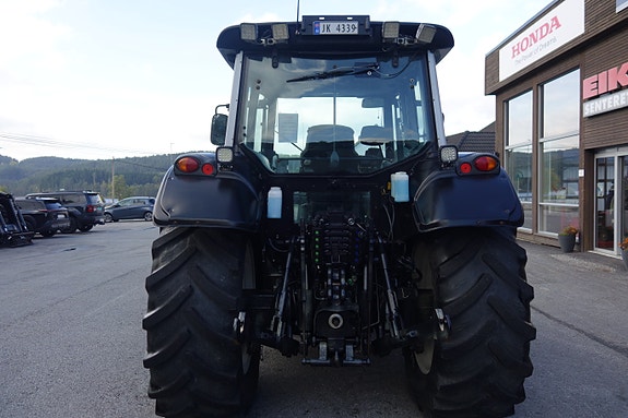 Valtra N141 Adv. 6 of 11