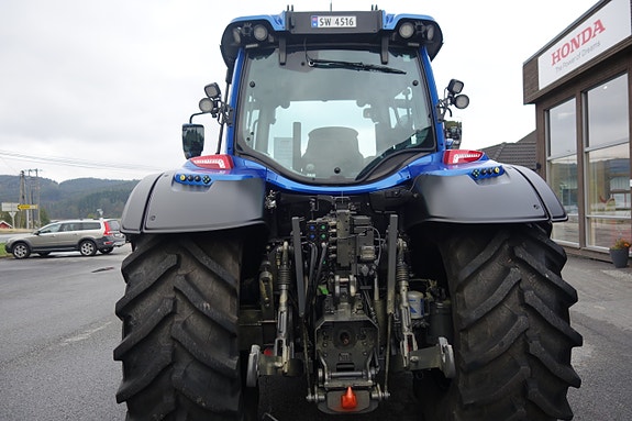 Valtra N175 Direct 6 of 11