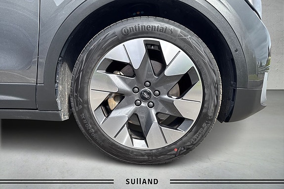 Ford Explorer 23 of 24