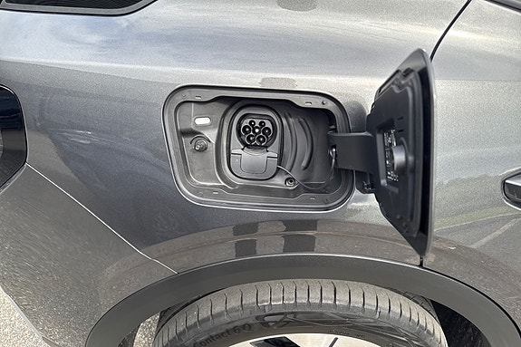Ford Explorer 19 of 24