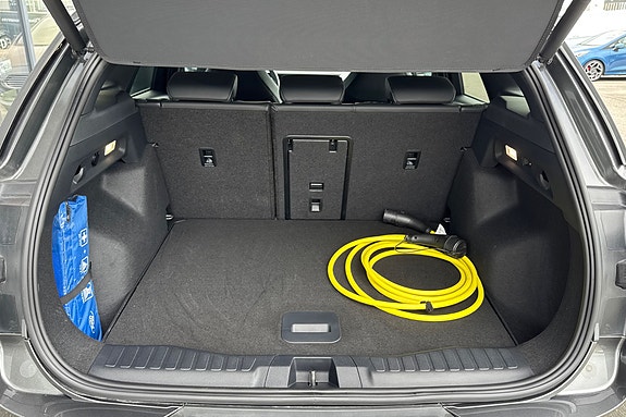 Ford Explorer 22 of 24