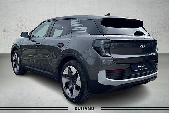 Ford Explorer 7 of 24