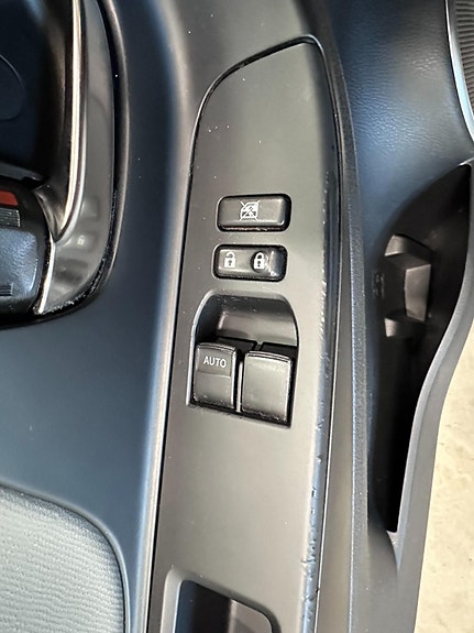 Toyota Yaris 29 of 29
