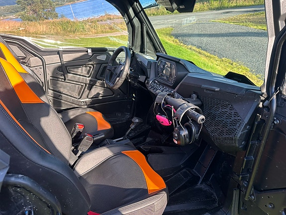 Polaris RZR XP 1000 5 of 7