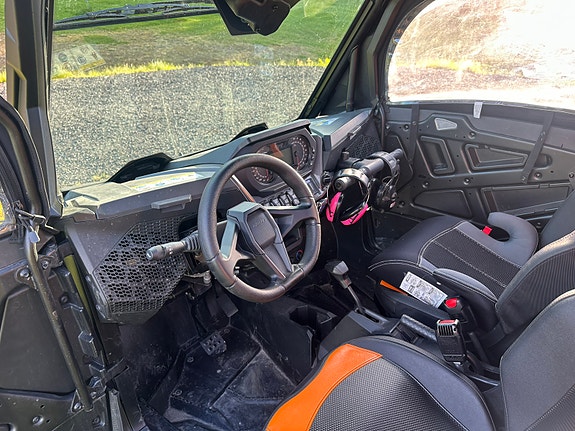 Polaris RZR XP 1000 7 of 7