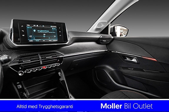 Peugeot e-208 11 of 17