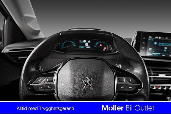 Peugeot e-208 8 of 17