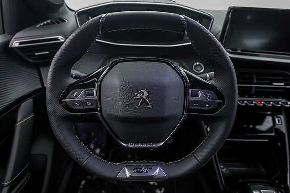 Peugeot 208 11 of 30