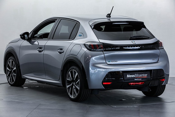Peugeot 208 8 of 30
