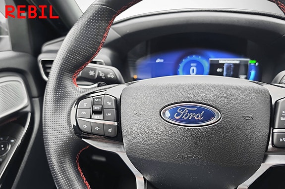 Ford Explorer 13 of 21