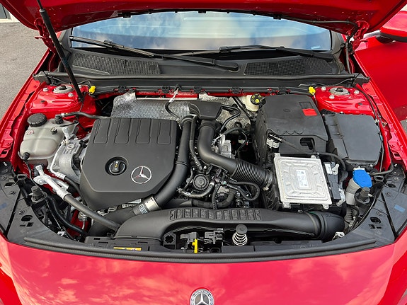 Mercedes-Benz A200 7 of 30