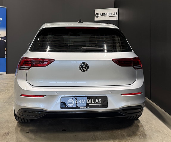 Volkswagen Golf VIII 9 of 30