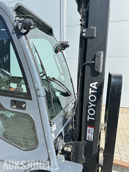 Toyota Tonero 15 42-8FDF15 gaffeltruck, ca. 815 t, triplex, friløft og sideforskyvning 26 of 30