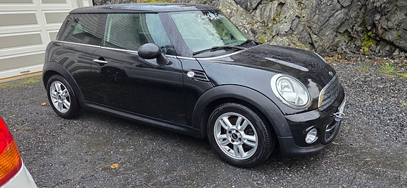 MINI One 2 of 17