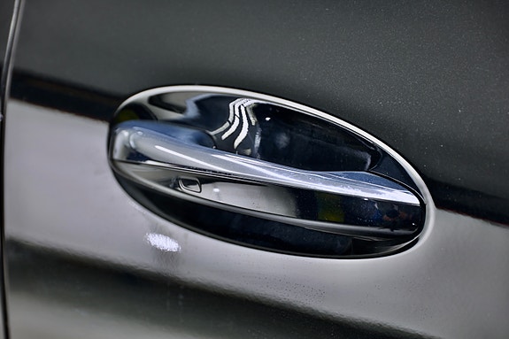 Mercedes-Benz EQA250 7 of 14