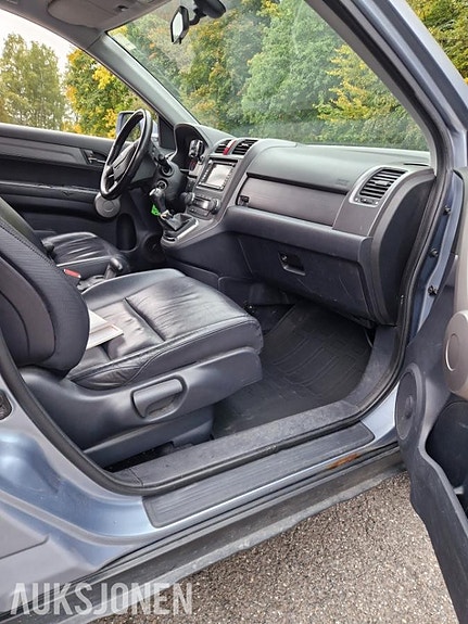 Honda CR-V 8 of 30