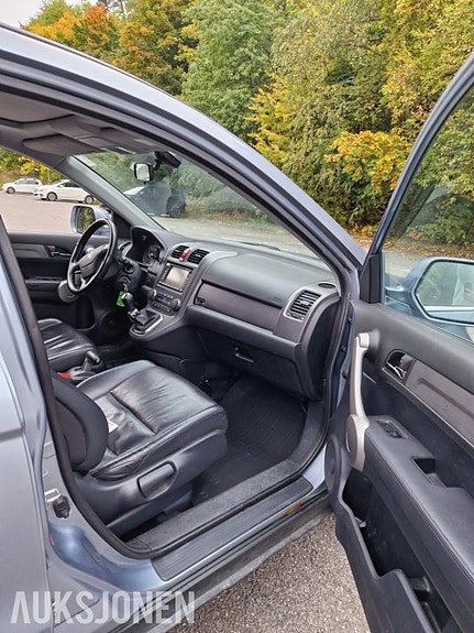Honda CR-V 7 of 30