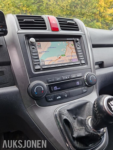 Honda CR-V 24 of 30