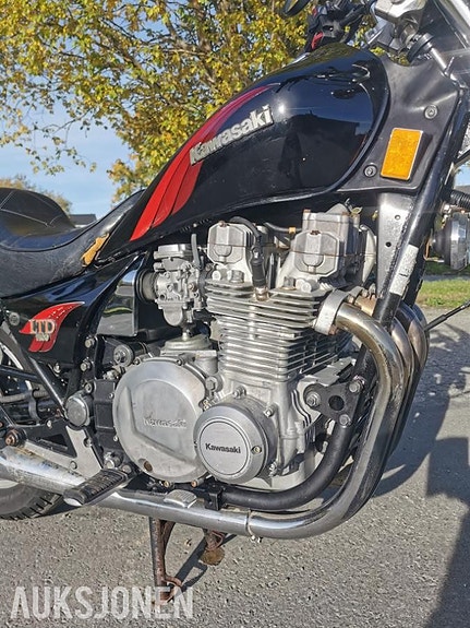Kawasaki ZN 1100 LTD 26 of 30