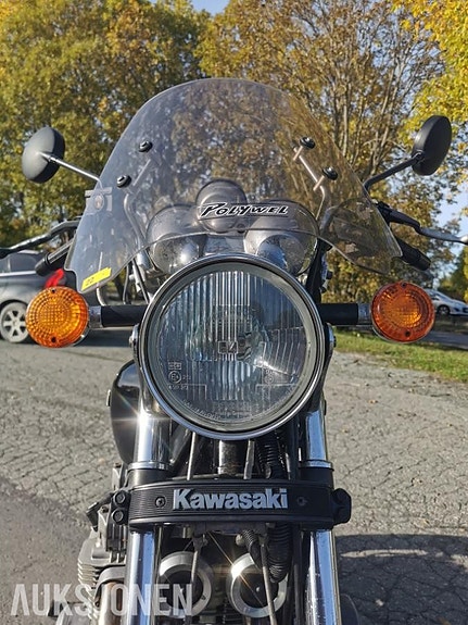 Kawasaki ZN 1100 LTD 12 of 30