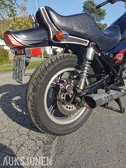 Kawasaki ZN 1100 LTD 22 of 30