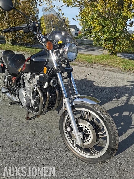 Kawasaki ZN 1100 LTD 27 of 30