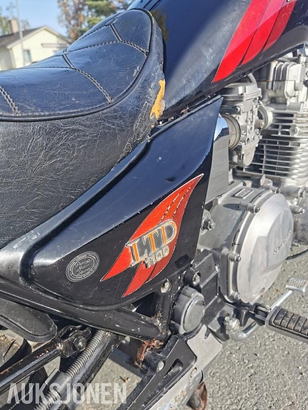 Kawasaki ZN 1100 LTD 23 of 30
