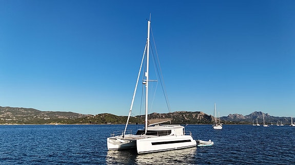 Fullspekket «liveaboard»-katamaran klar for nye eventyr 12 of 30