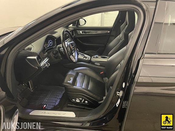 Porsche Panamera 12 of 30