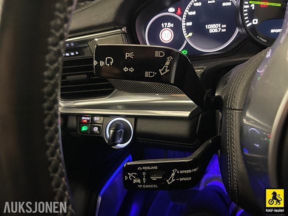 Porsche Panamera 19 of 30