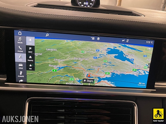 Porsche Panamera 24 of 30