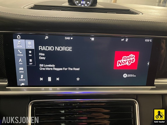Porsche Panamera 23 of 30