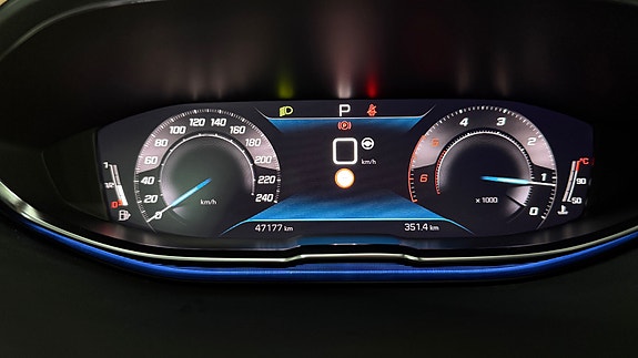 Peugeot 3008 15 of 28