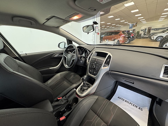 Opel Astra 15 of 29