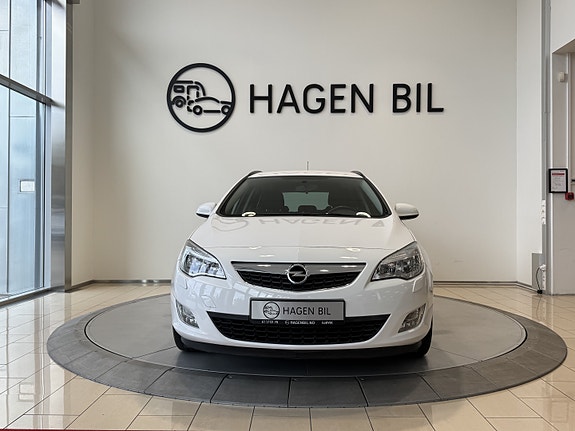 Opel Astra 10 of 29