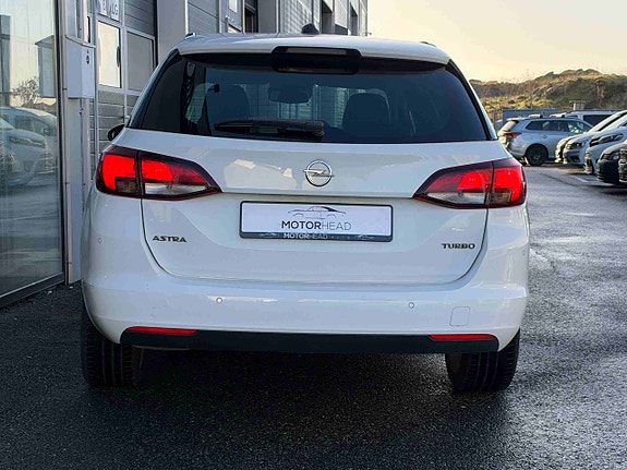 Opel Astra 4 of 17
